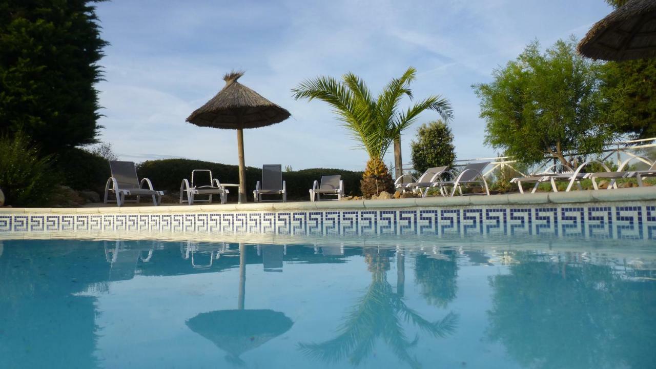 Les Hotes De La Combe Mouis Creissan Exterior foto